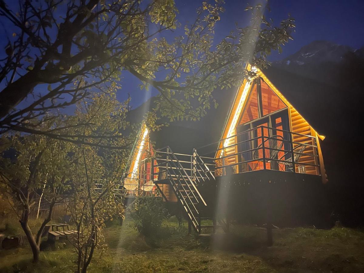 Kazbegi Kuro Cottages Exterior photo