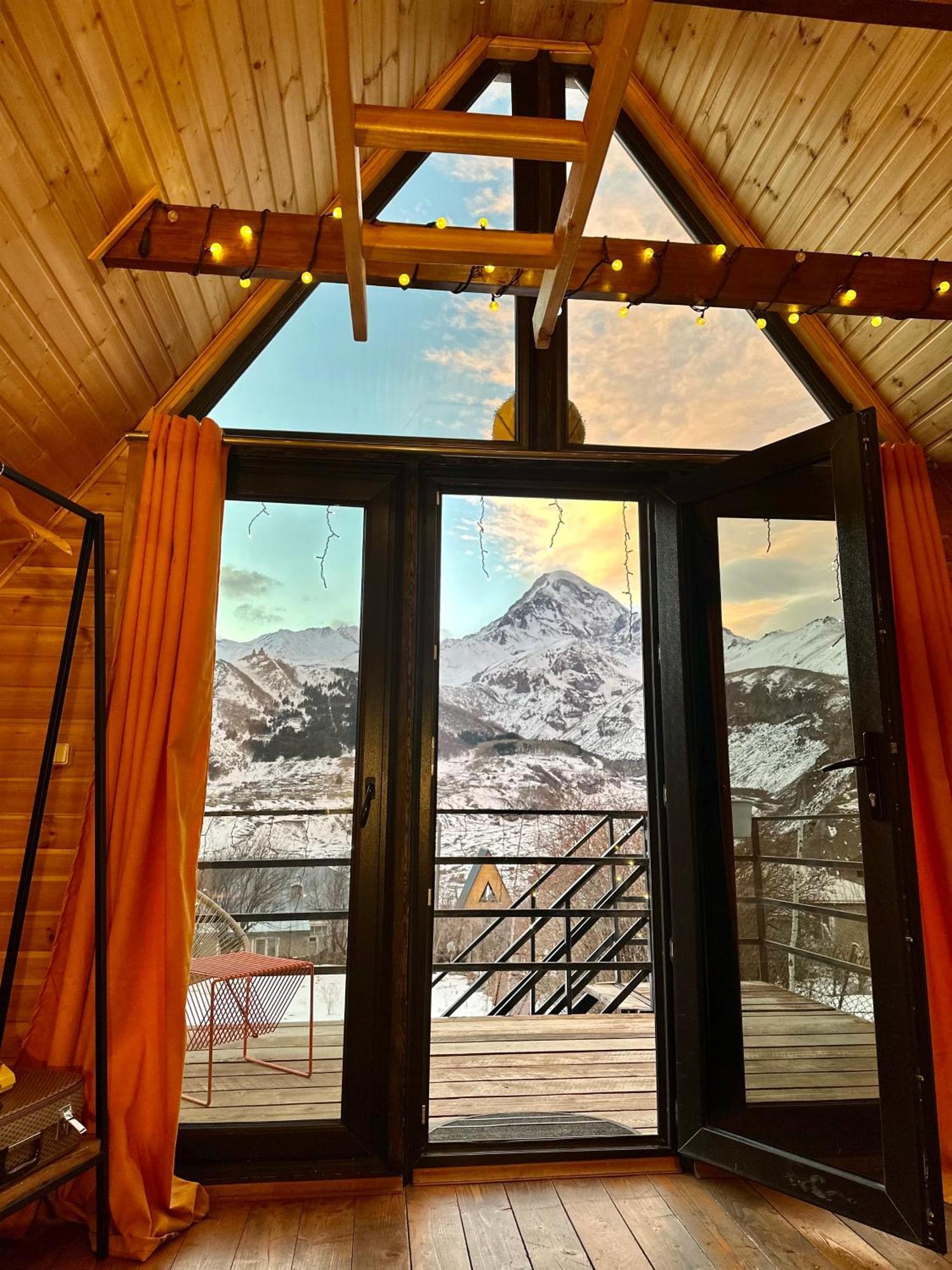 Kazbegi Kuro Cottages Exterior photo